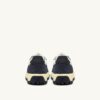 WILDPACE LOW SNEAKERS IN MESH UND WILDLEDER IN DEN FARBEN MARSHMALLOW UND BLUE NIGHT
