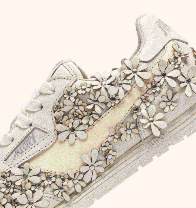 WINDSPIN FLOWERS SNEAKER AUS MARSHMALLOW LEDER WINDSPIN FLOWERS SNEAKER AUS MARSHMALLOW LEDER