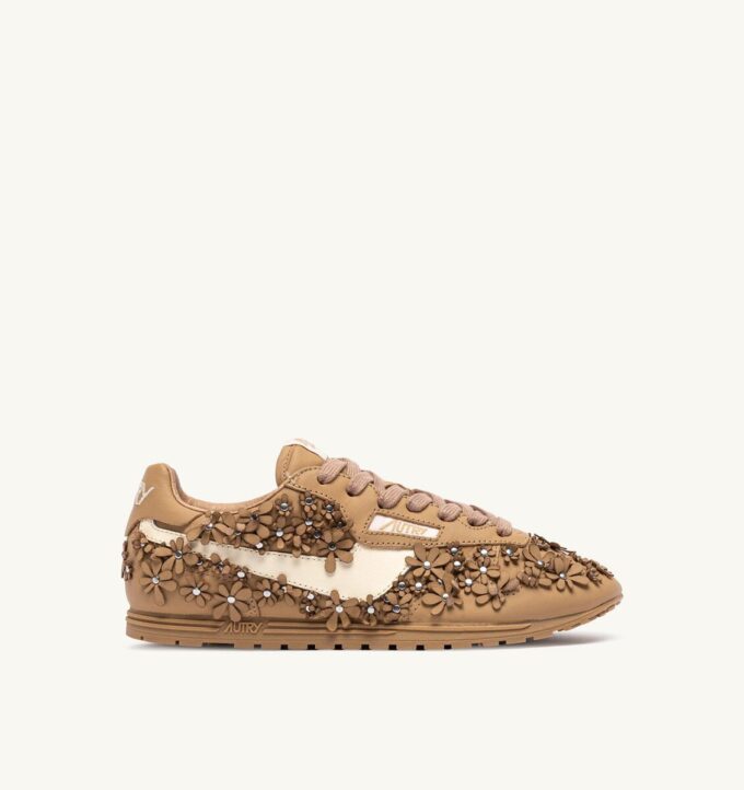 WINDSPIN FLOWERS SNEAKER AUS SEELENFISCHLEDER