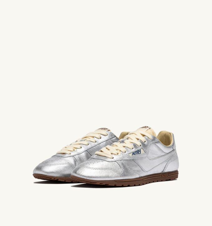 WINDSPIN SNEAKER AUS SILBERFARBENEM LAMINIERTEM LEDER WINDSPIN SNEAKER AUS SILBERFARBENEM LAMINIERTEM LEDER