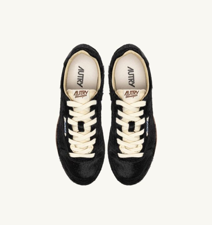 WINDSPIN SNEAKER IN SCHWARZ MIT PONYHAAR-EFFEKT WINDSPIN SNEAKER IN SCHWARZ MIT PONYHAAR-EFFEKT